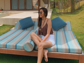 Mặc đẹp đón hè chuẩn style "phu nhân hào môn" Hà Tăng - Mát rượi mà vẫn thanh lịch