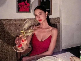 "Mỹ nhân hot nhất phố đi bộ Hà Nội” đổi đời nhờ lấy chồng tỷ phú, sống như bà hoàng trong biệt thự trăm tỷ