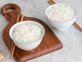 Đừng chỉ nấu cơm bằng nước lọc như thường nữa! Chỉ cần thêm một nắm nhỏ này, cơm thơm đến mức hàng xóm cũng phải gõ cửa "xin ăn"
