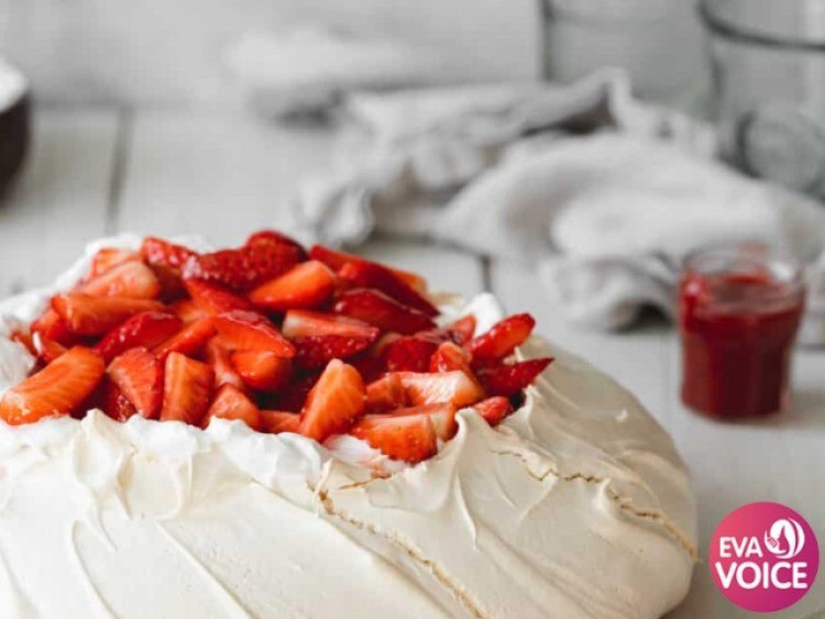 Mê mẩn Pavlova, món tráng miệng đẹp như một bông hoa