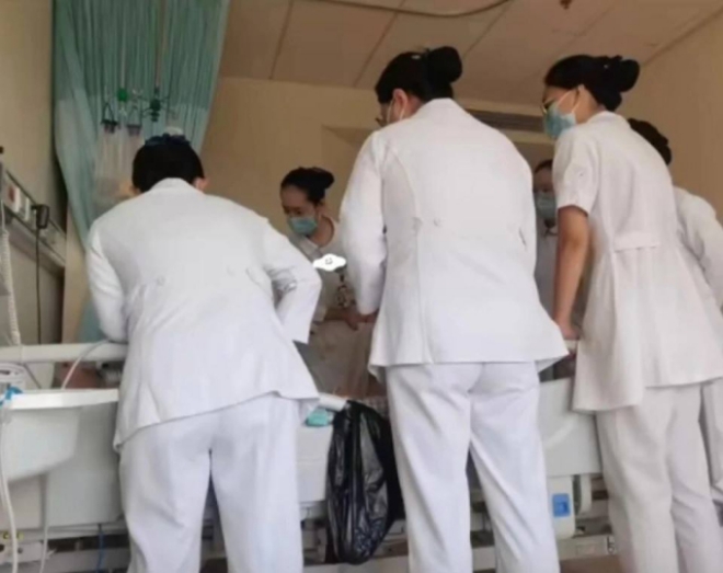 Sao nhí giả dối nhất showbiz: Lợi dụng bệnh ung thư lừa người hâm mộ, lấy tiền ăn chơi - 4