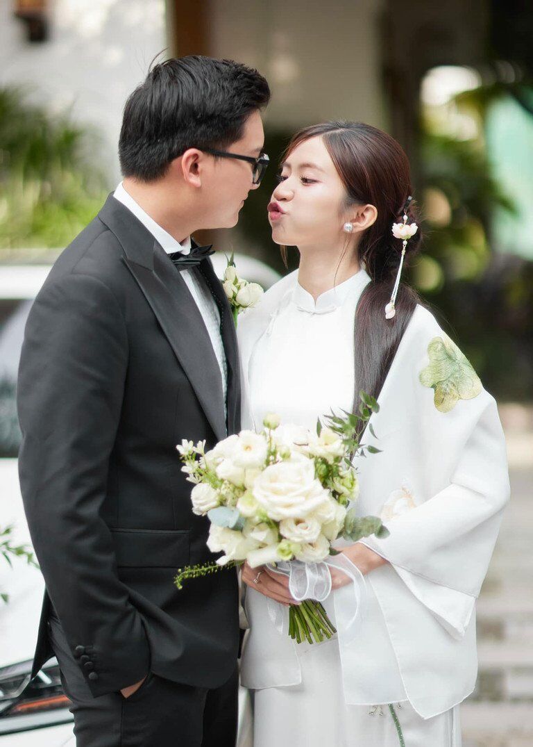 &#34;Anh trai&#34; Ngọc Huyền cứ đóng với ai là người đó lấy chồng, hé lộ về &#34;ông bố&#34; Phó hiệu trưởng trường Sân khấu - 6