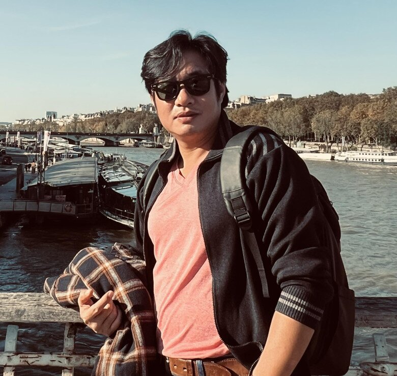 &#34;Người tình&#34; trong Cha Tôi Người Ở Lại bị chê &#34;râu tóc lùm xùm&#34;, Lương Thu Trang nói gì? - 3