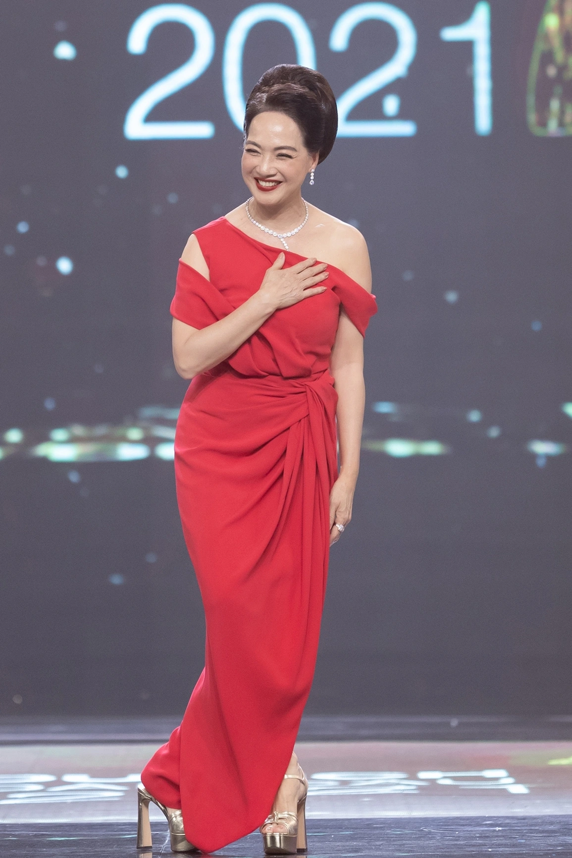 Chưa đội vương miện Hoa hậu ngày nào, nhưng đây là mỹ nhân quyền lực bậc nhất ghế nóng nhan sắc Việt - 6