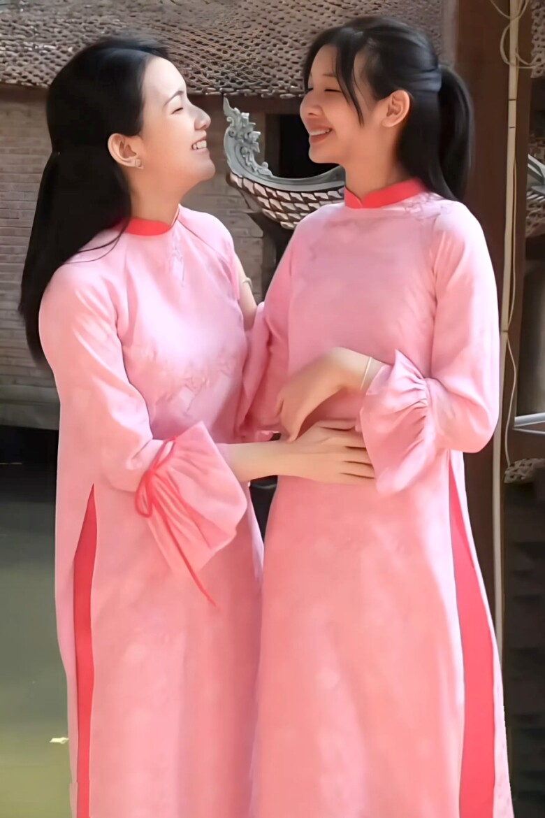 Con gái Hoa hậu Việt mới 12 tuổi cao hơn 1m7: "Gen di truyền" được khẳng định qua nhan sắc U40 của mẹ - 10