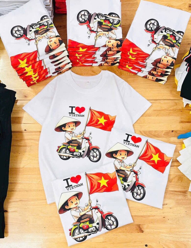 Điểm danh những nàng hậu mừng đại lễ 30/4 - 1/5 với những bộ trang phục giản dị mà hết sức ý nghĩa - 17