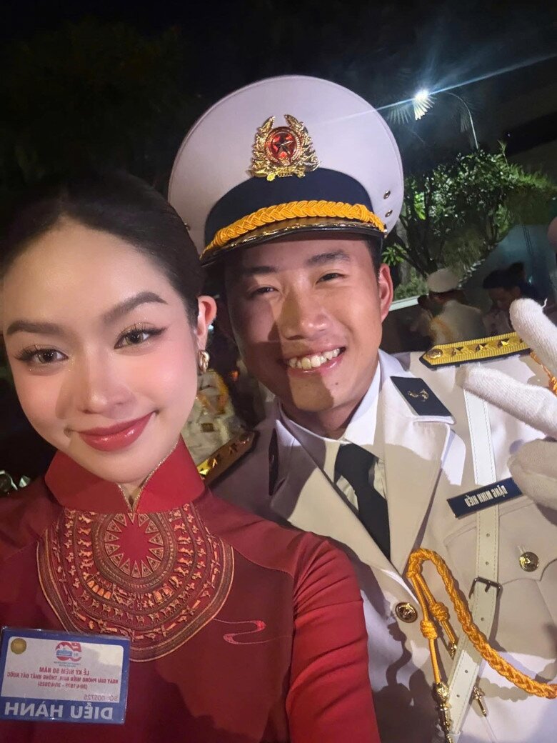 Đọ nhan sắc 3 nàng hậu xuất hiện trong lễ diễu binh, không mặt hoa da phấn vẫn xao xuyến lòng người - 6