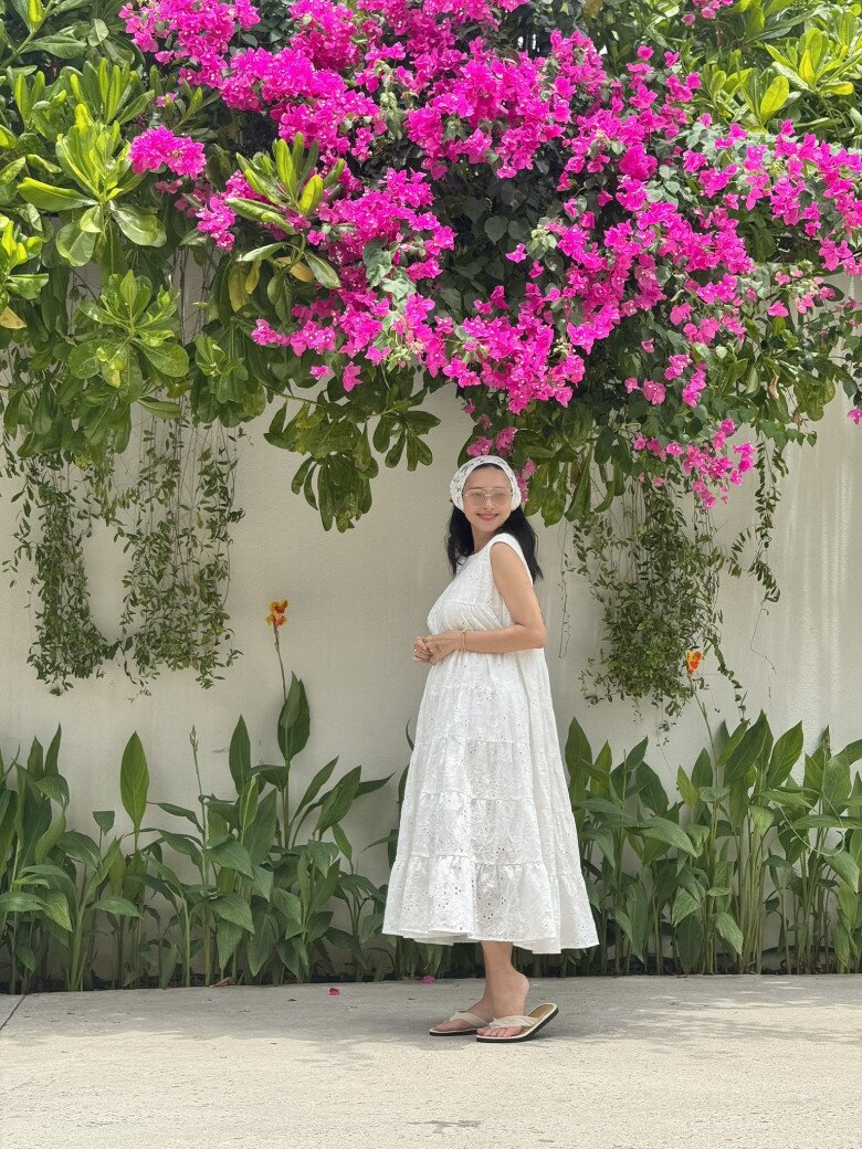 3 mỹ nhân Vbiz bầu bí vẫn mặc đẹp rụng rời: Ngô Thanh Vân sang xịn, H&#39;Hen Niê giản dị mà khí chất - 3