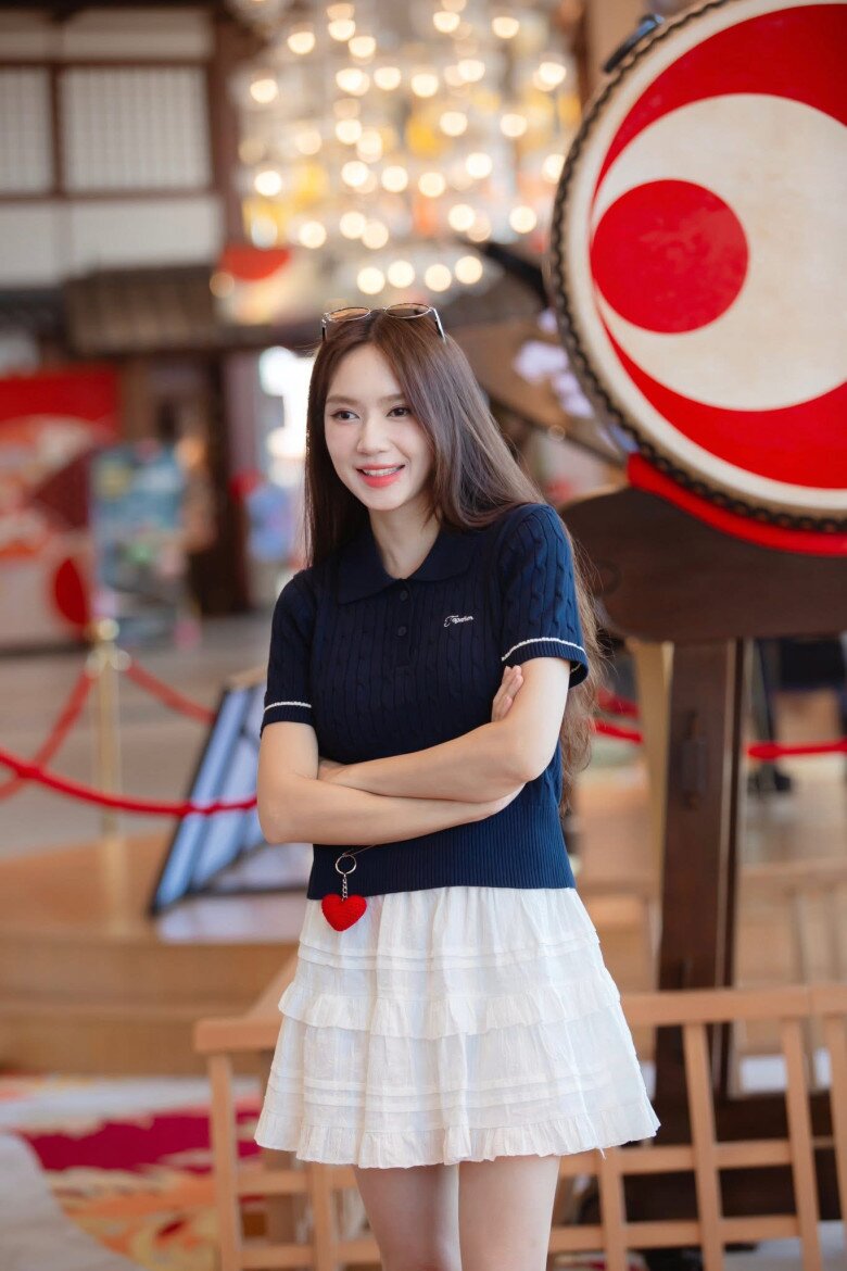 Mẹ bỉm Vbiz 4 con được khen trẻ đẹp hơn Jisoo Black Pink nhờ bí quyết cực dễ thực hiện - 6