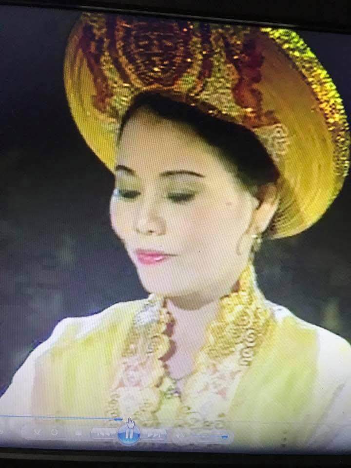Mẹ ruột Hồ Ngọc Hà khoe nhan sắc trên truyền hình 25 năm trước, thời trẻ đẹp &#34;một chín một mười&#34; với con gái - 2