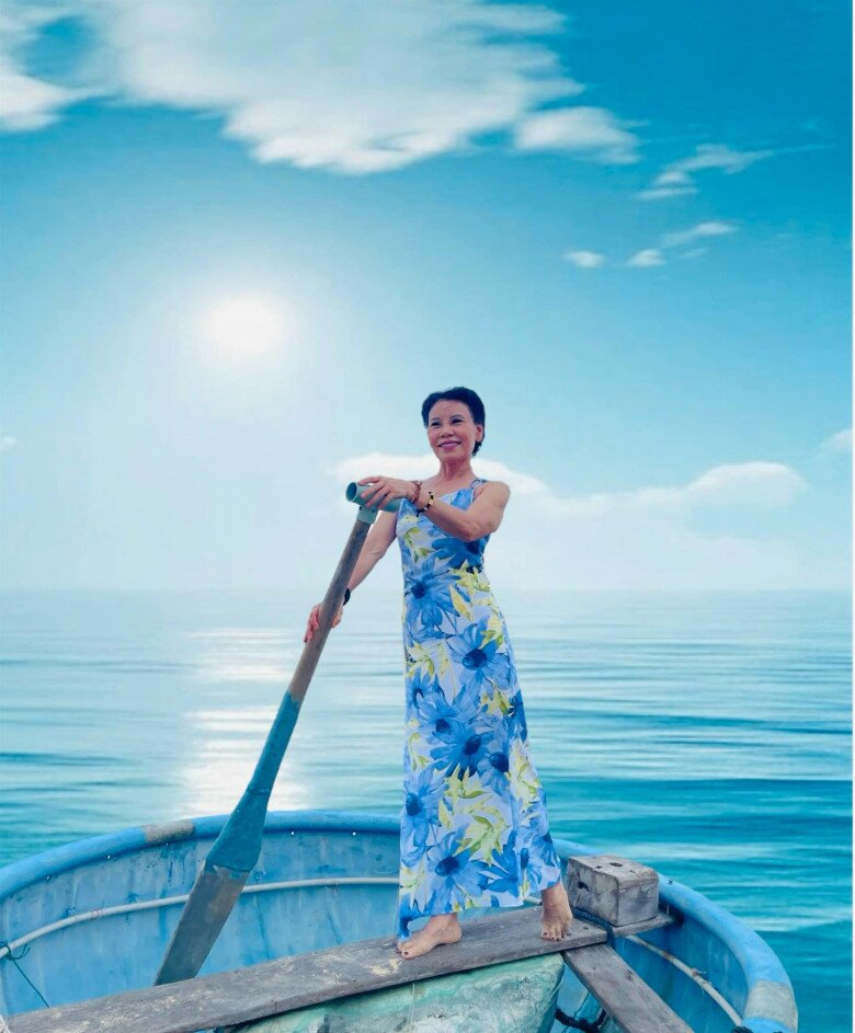 Mẹ ruột Hồ Ngọc Hà khoe nhan sắc trên truyền hình 25 năm trước, thời trẻ đẹp &#34;một chín một mười&#34; với con gái - 7