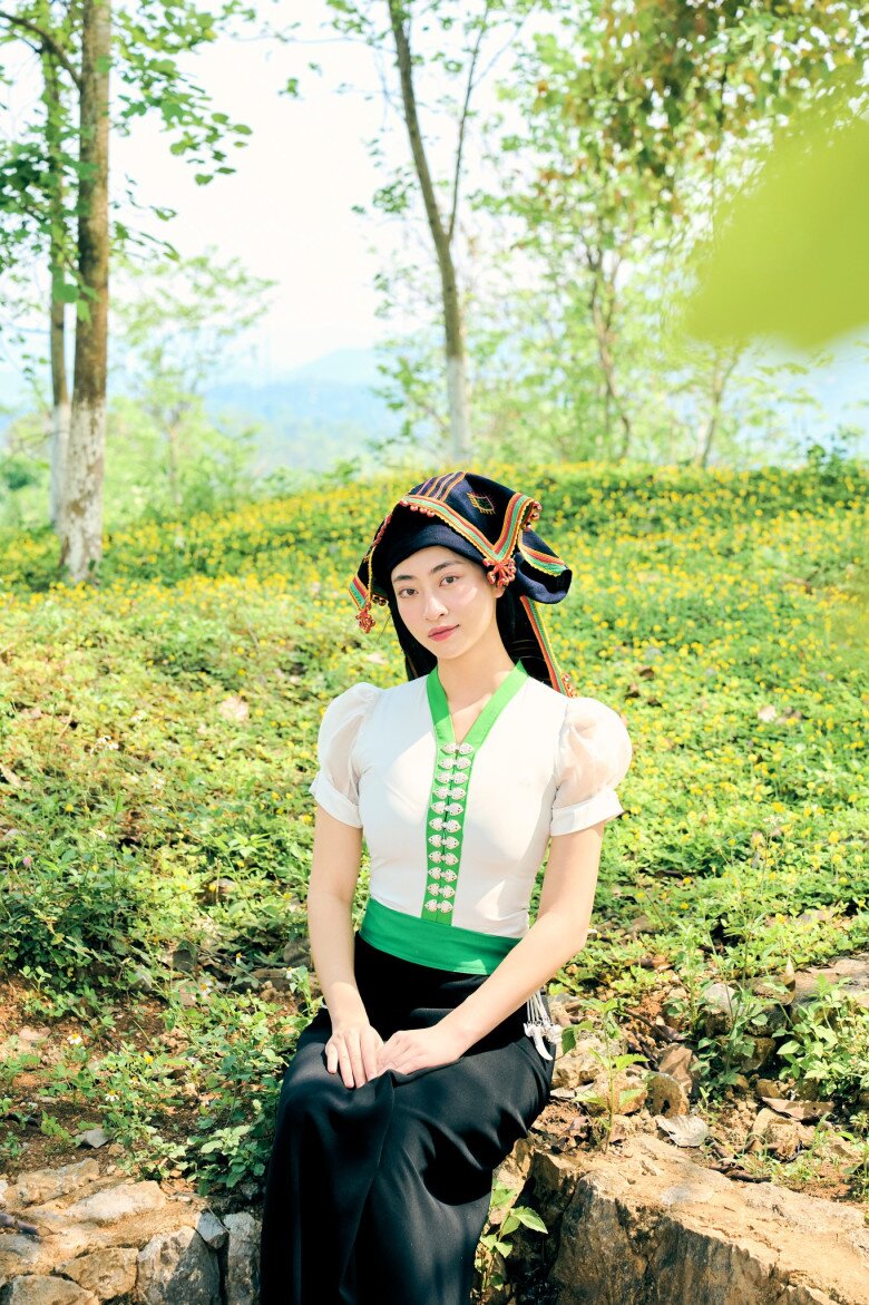 Xuất hiện cô gái đồng bào Thái mặc đồ truyền thống độc đáo đẹp phát sáng, hoá ra là &#34;Hoa hậu Tiến sĩ&#34; đình đám - 3