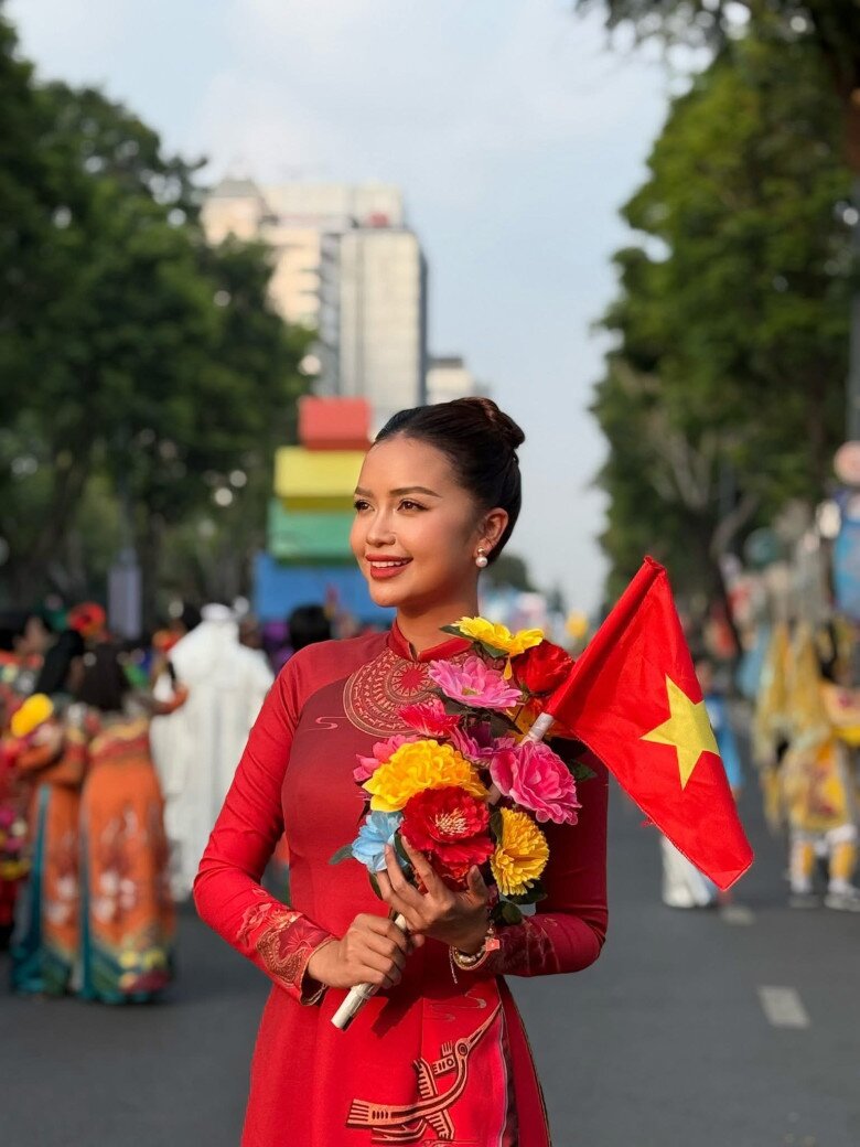 Mỹ nhân Việt đẹp phát sáng trong buổi diễu hành chia sẻ về vai trò Giám đốc Quốc gia tại Hoa hậu Hoàn vũ Việt Nam - 3