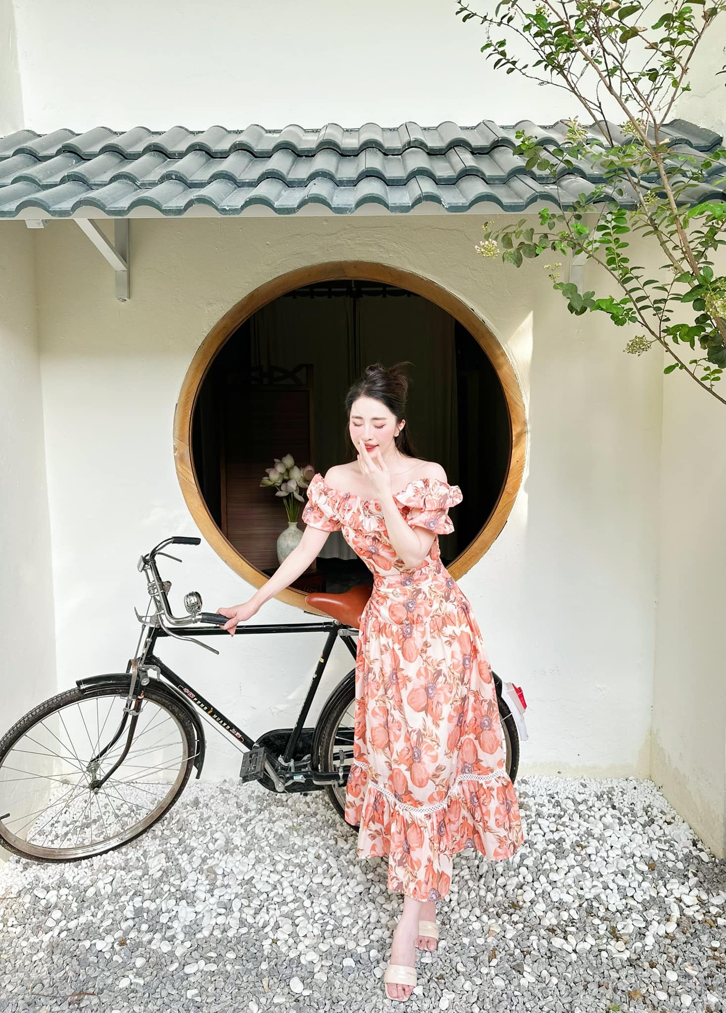 Người tình Việt Anh có nước sa trắng sứ, chuộng mặc style “gái quê” vẫn hút hết mọi ánh nhìn - 4
