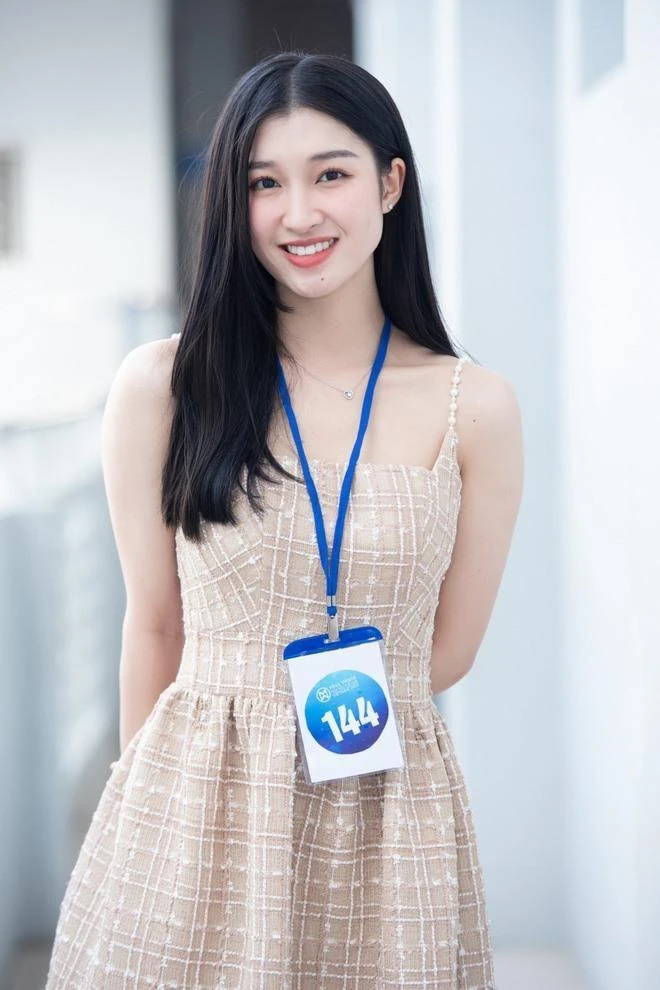 Soi thời trang đi họp cổ đông tập đoàn lớn của Mai Phương Thuý và Phương Nhi, không hề có điểm chung - 8