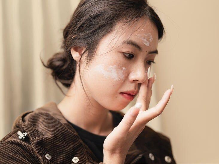 Thay đổi 6 điểm này trong quy trình dưỡng da trước khi bôi kem chống nắng, chị em có lớp nền căng bóng, tránh vón cục - 5