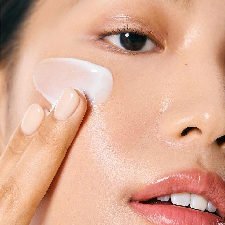 Có nên bôi lại kem chống nắng sau khi đã makeup? Học ngay 8 bí quyết sau để da vừa đẹp vừa khỏe - 3
