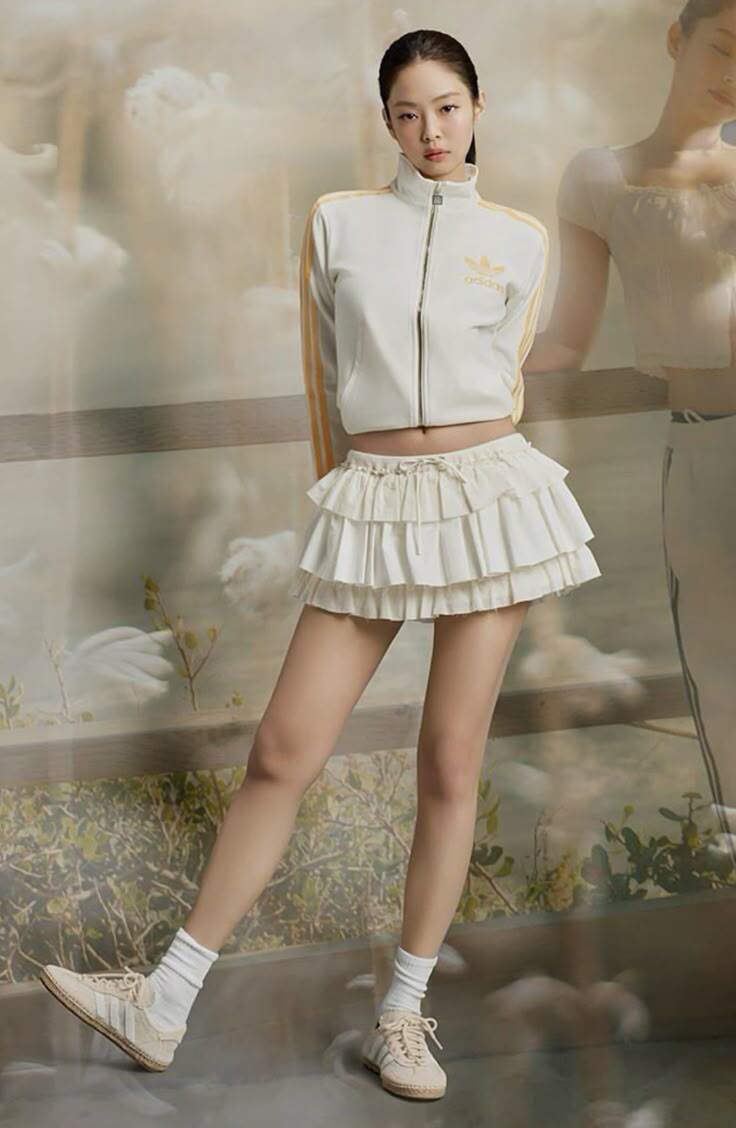 Công thức lên đồ sang chảnh của &#34;Chanel sống&#34; Jennie, không cần đẹp chuẩn Hàn vẫn lên đồ &#34;cuốn&#34; khỏi bàn - 11