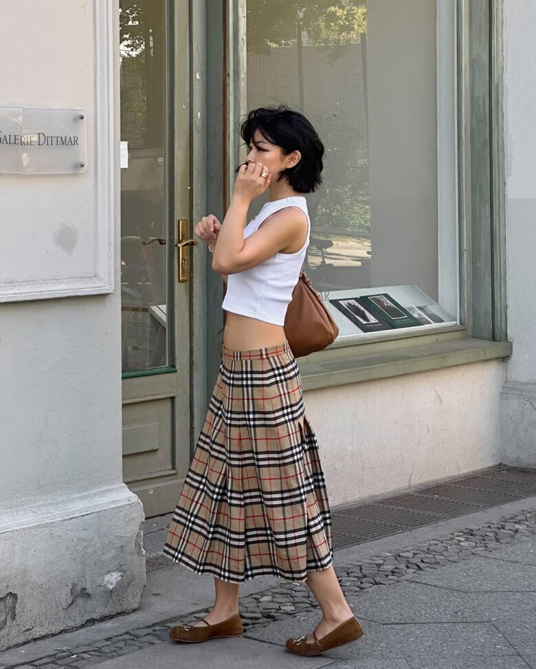 Nữ fashionista &#34;nấm lùn&#34; mách nhỏ chị em công thức lên đồ &#34;hack dáng&#34;, mặc phong cách nào cũng hợp - 4