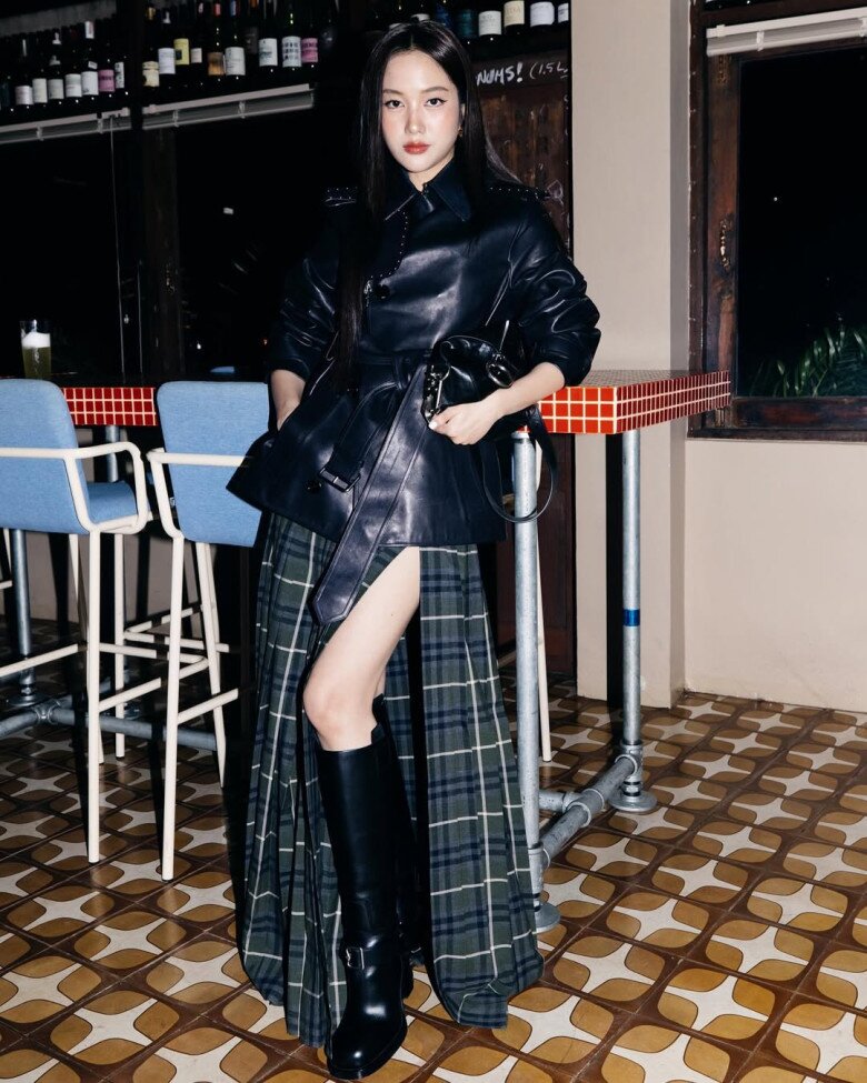 “Ngọc nữ” thế hệ mới của Thái Lan khiến phóng viên nhận nhầm là Jisoo tại Met Gala, gu thời trang xứng danh &#34;nàng thơ&#34; Valentino - 9