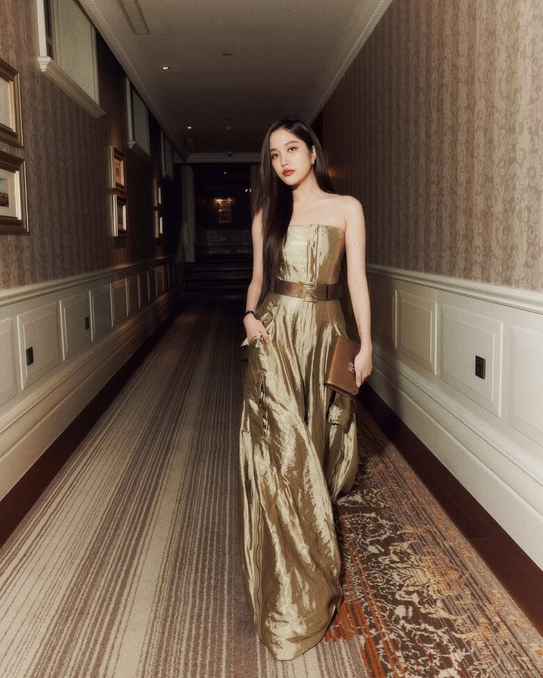 “Ngọc nữ” thế hệ mới của Thái Lan khiến phóng viên nhận nhầm là Jisoo tại Met Gala, gu thời trang xứng danh &#34;nàng thơ&#34; Valentino - 7