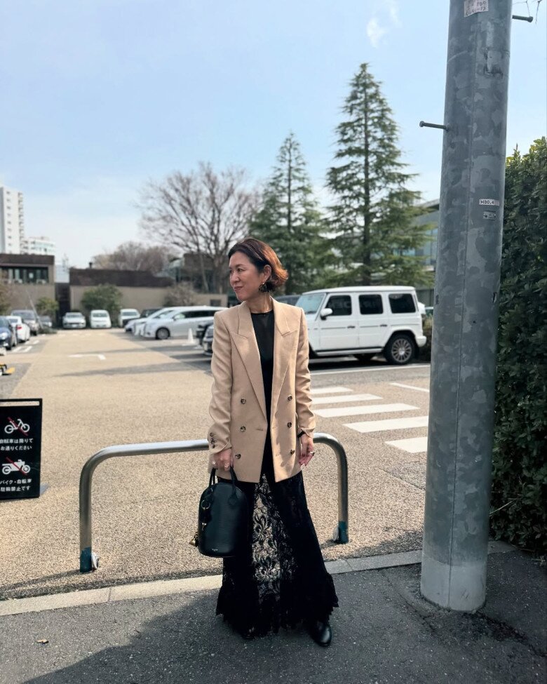 Nữ blogger người Nhật tuổi 53 vẫn ăn mặc trẻ trung như 25, nhờ lưu ý một điều mà nhiều chị em thường mắc sai lầm - 10