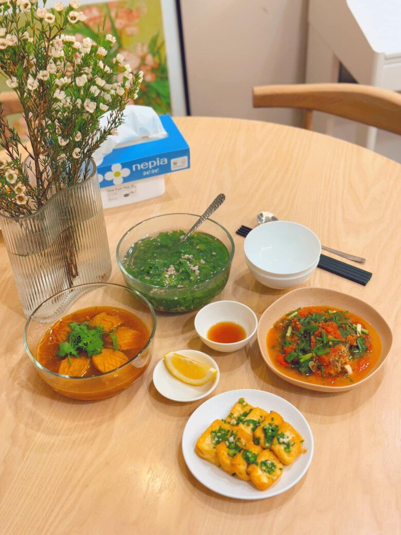 Soi bữa ăn trước và sau sinh của Mai Ngọc, đầy đủ món ngon nhưng luôn theo công thức "1 nước - 1 mốc giờ" giữ dáng đẹp - 7