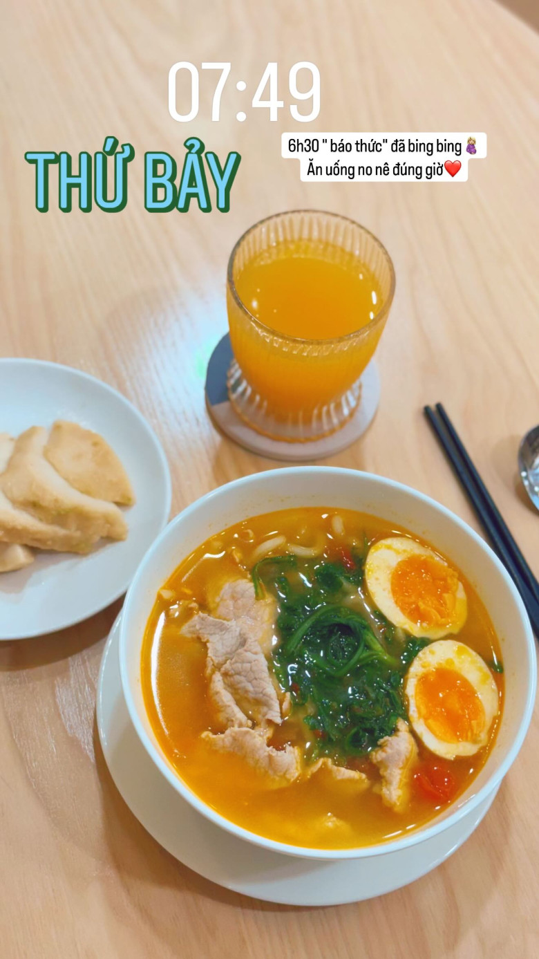 Soi bữa ăn trước và sau sinh của Mai Ngọc, đầy đủ món ngon nhưng luôn theo công thức "1 nước - 1 mốc giờ" giữ dáng đẹp - 3