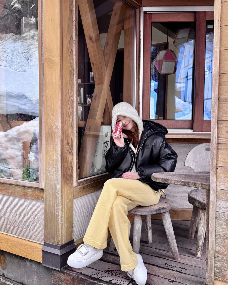 &#34;Thiên kim&#34; đẹp nhất của &#34;vua sòng bạc&#34; Macau lên thảm đỏ diện đồ sang bao nhiêu, đời thường bình dân đến giật mình - 10