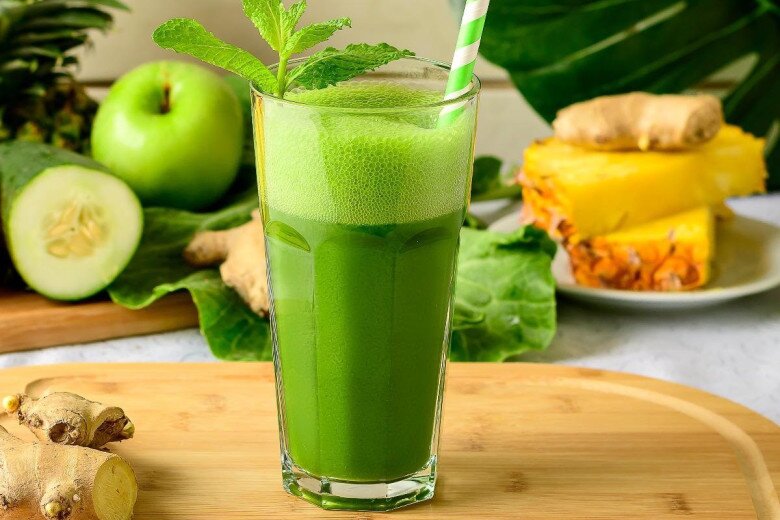 Vừa đi nắng về, chị em không muốn da bị tổn thương, có 2 thứ nước nên tránh, 4 loại nước nên dùng ngay - 5