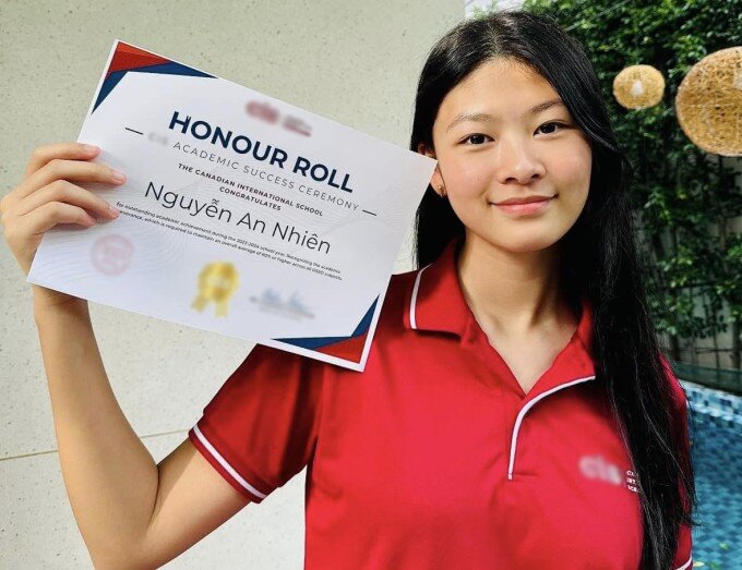Bất ngờ với visual con gái siêu mẫu Bình Minh khi làm mẫu ảnh, thần thái được khen đúng chuẩn &#34;con nhà nòi&#34; - 8