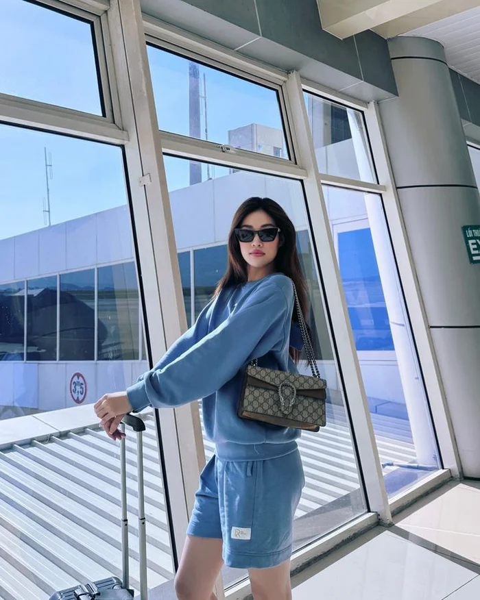 Chân dài lập kỷ lục lịch sử làng sắc đẹp Việt chưa 30 tuổi đã có nhà 7 phòng ngủ, mang &#34;túi 3 gang&#34; gần nửa tỷ ngồi vệ đường - 14