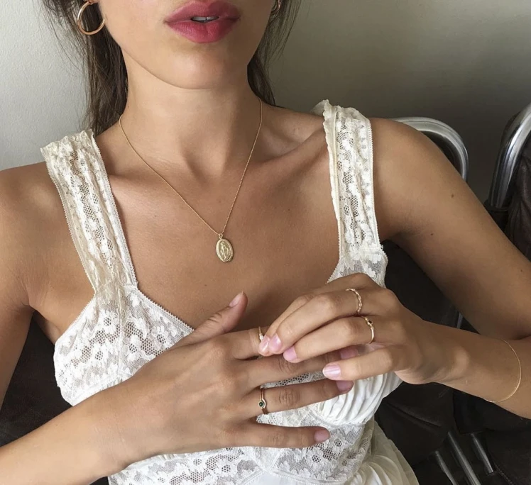 Để bước vào mùa hè với style xinh như mộng, chị em học phụ nữ Pháp sắm đủ 10 item sau có thể mặc suốt mùa - 16