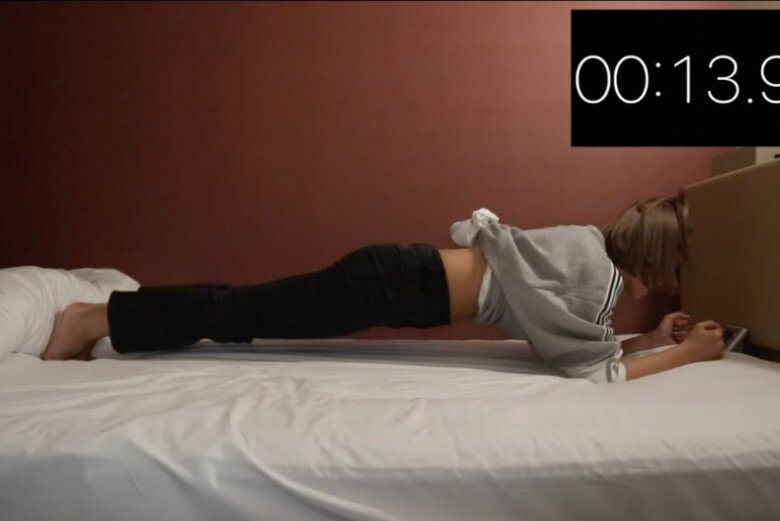 Bí quyết giảm 6,5kg trong 1 tuần: Tập 4 động tác trước khi ngủ giúp eo thon, bụng phẳng không tưởng - 3