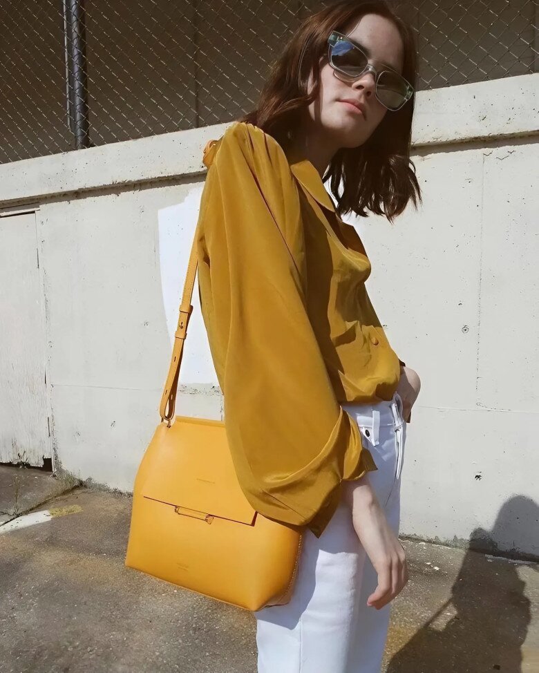 Không phải đen hay trắng, hè này diện ngay 6 gam màu “hack” da trắng đỉnh cao, mặc lên là sáng bừng cả visual - 5