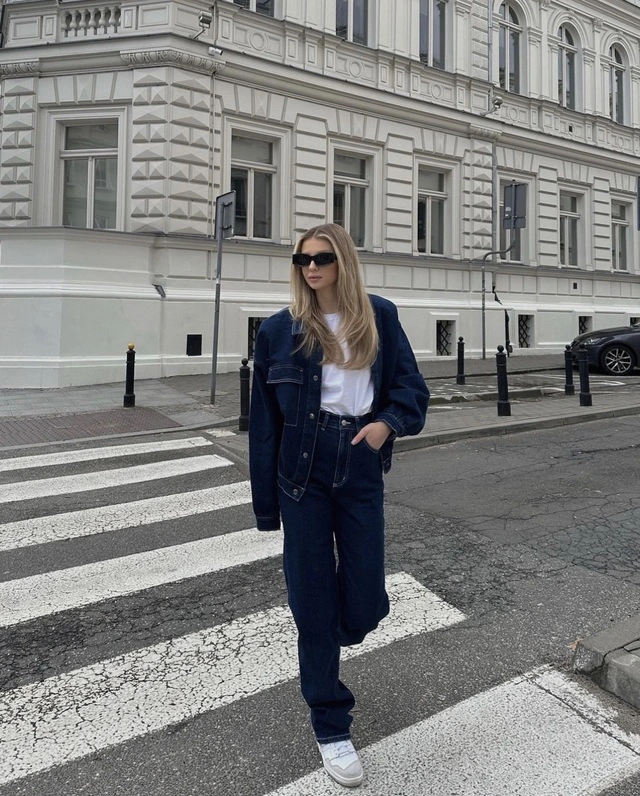 Hội sành mặc đang đua nhau săn lùng quần jeans màu gì mà lên dáng đỉnh, mặc đâu nổi đó? - 6