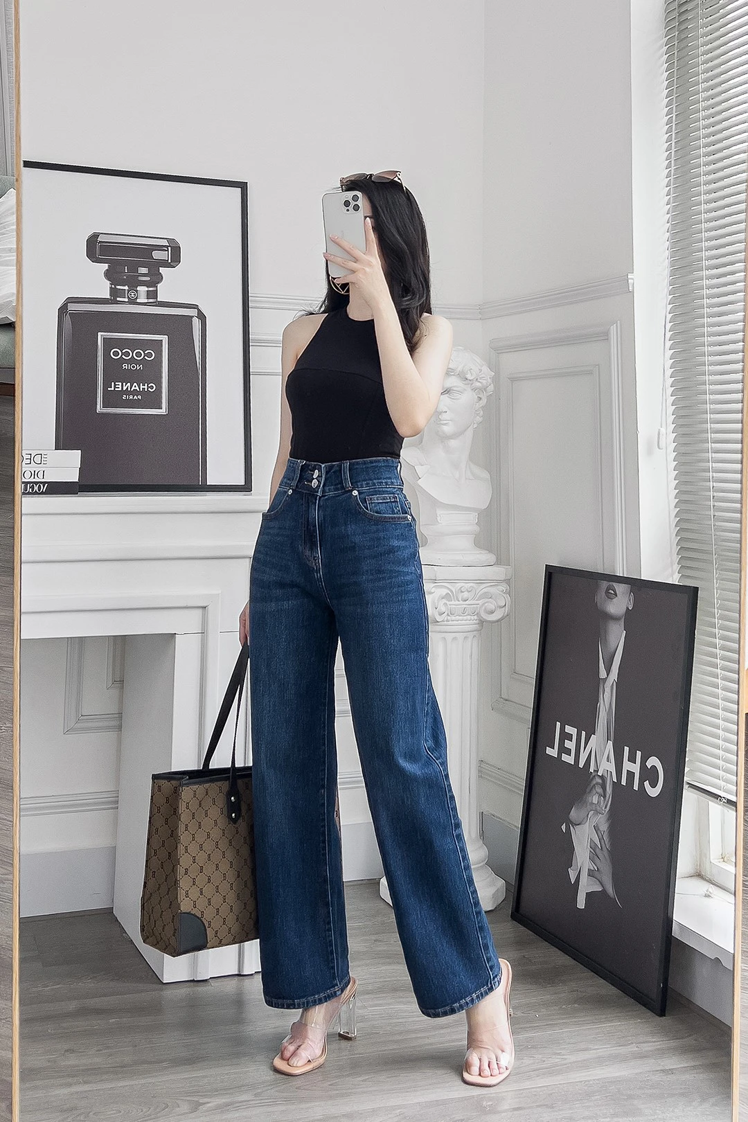 Hội sành mặc đang đua nhau săn lùng quần jeans màu gì mà lên dáng đỉnh, mặc đâu nổi đó? - 10