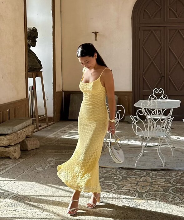 Hè này mặc gì đi làm? Tham khảo 20 outfit &#34;ruột&#34; của các blogger thời trang cao dưới 1m60 mà &#34;hack&#34; dáng như 1m70 - 11