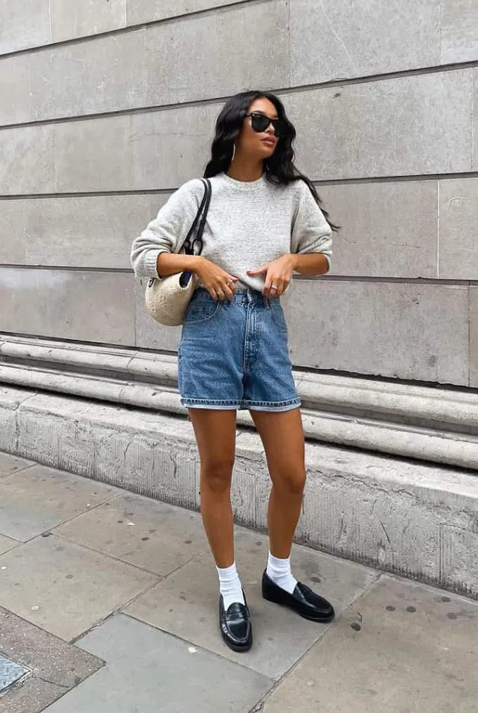Mặc quần short mang giày gì đẹp? Gợi ý chị em top 7 kiểu giày nịnh dáng nhất khi mặc cùng quần ngắn - 5