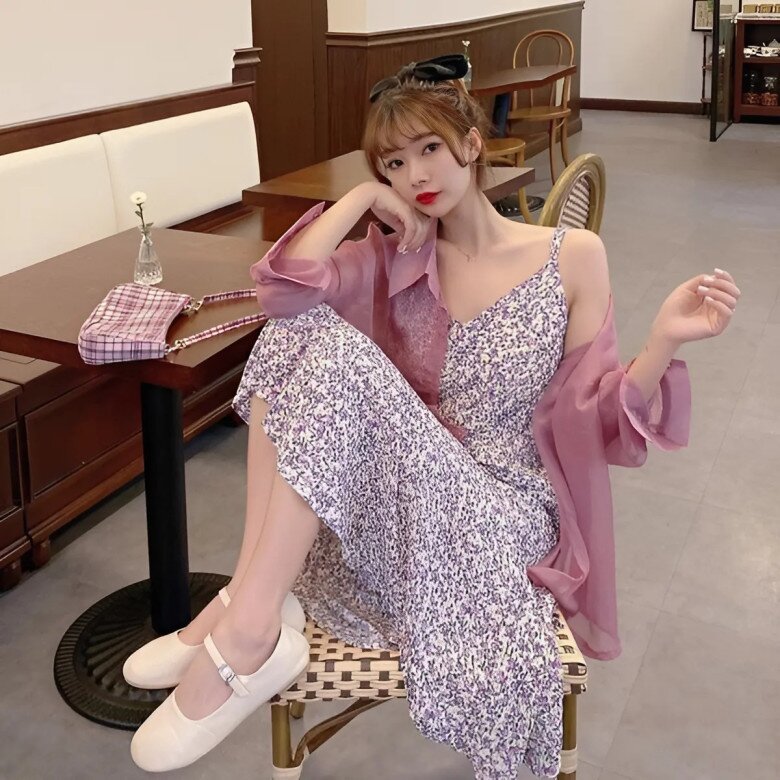 Muốn mặc đẹp với váy 2 dây không khó, sắm ngay 4 món đồ vừa dễ diện lại siêu thanh lịch và nữ tính này - 6