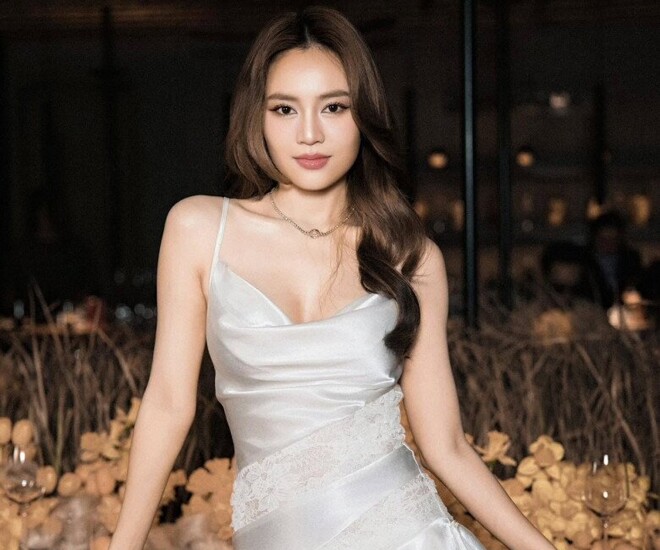 Showbiz Việt có một mỹ nhân mặc đồ ở nhà gợi cảm chẳng kém khi diện bikini, được mệnh danh “nữ hoàng đồ ngủ” - 1