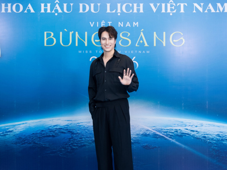 Vẻ ngoài &#34;khác lạ&#34; của diễn viên Việt Anh ở tuổi 43, thoạt nhìn suýt nhận không ra - 6