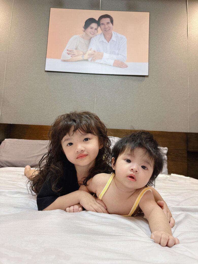 Tiểu công chúa nhà sao Việt hóa mỹ nhân với tóc xinh: Bé được khen có &#34;tướng hoa hậu&#34;, bé sao y bản chính của mẹ - 22