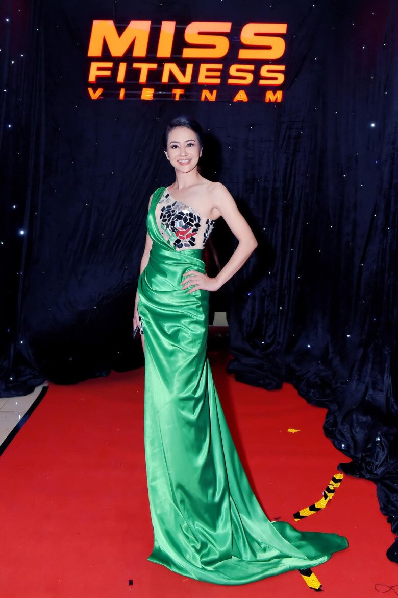 "Nữ hoàng Wushu" Thúy Hiền hậu giải nghệ, có body cực bén ngót, đẹp không thua mỹ nhân showbiz - 13