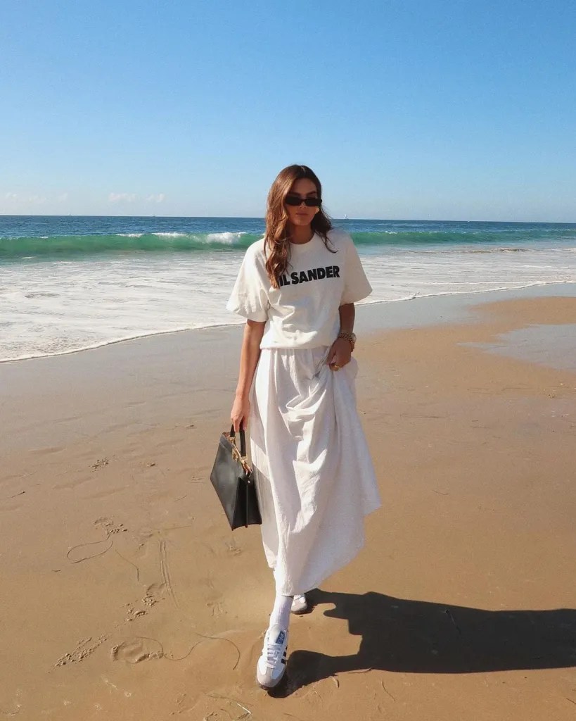 Sở hữu chân váy trắng nhưng không biết phối với gì trong tủ đồ, 5 outfit “cứu nguy” chuẩn xinh, cứ diện là đẹp - 6