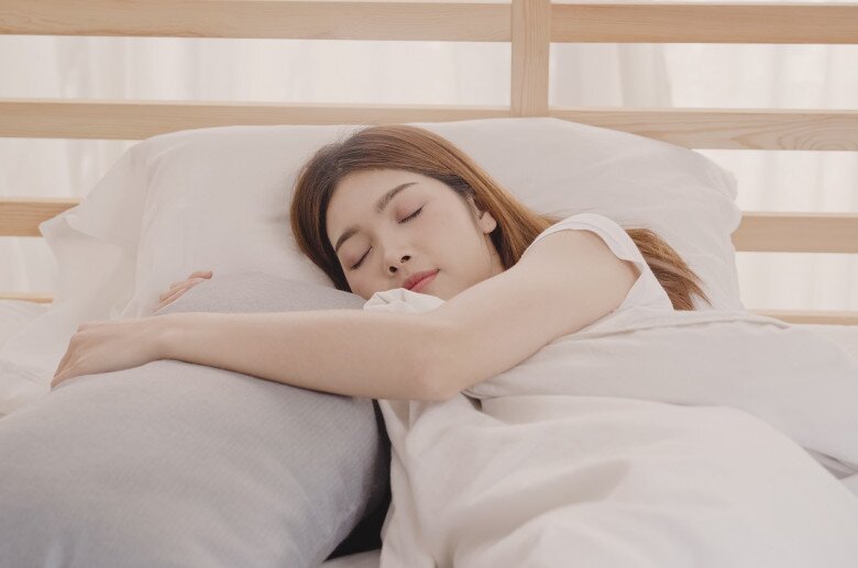 Tóc bạc có thể đen lại được không? 30 tuổi đã có tóc bạc liệu có phải tôi bị lão hóa sớm? - 3