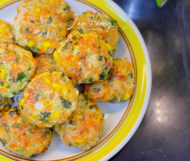 Chả sụn gà rau thơm phức mềm trong, giòn ngoài, ngon mọng ai ăn cũng thích - 1