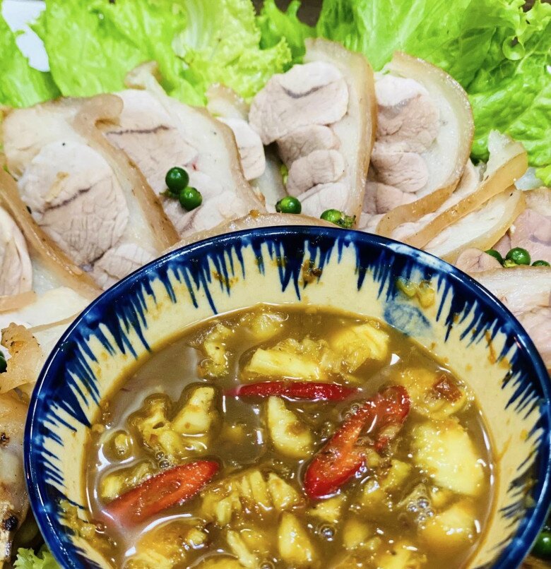 Chân giò không luộc nữa, đem hấp mắm nhĩ giữ độ ngọt tự nhiên, thơm nức mũi - 9