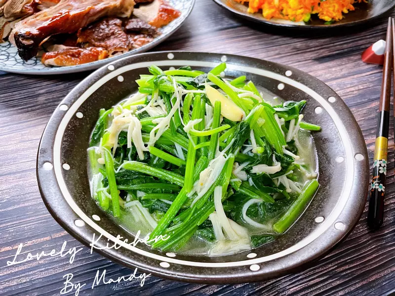 Hai rau này xào chung với nhau ăn ngon chẳng cần đến thịt, vừa dễ nấu lại tốt cho gan - 4