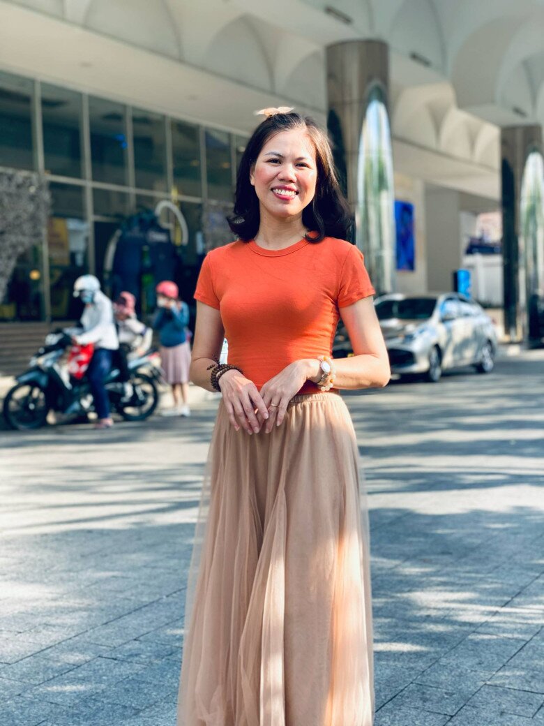 Làm sườn xào chua ngọt mãi cũng chán, đem cháy tỏi được món vừa ngon lại đánh bay nồi cơm - 2